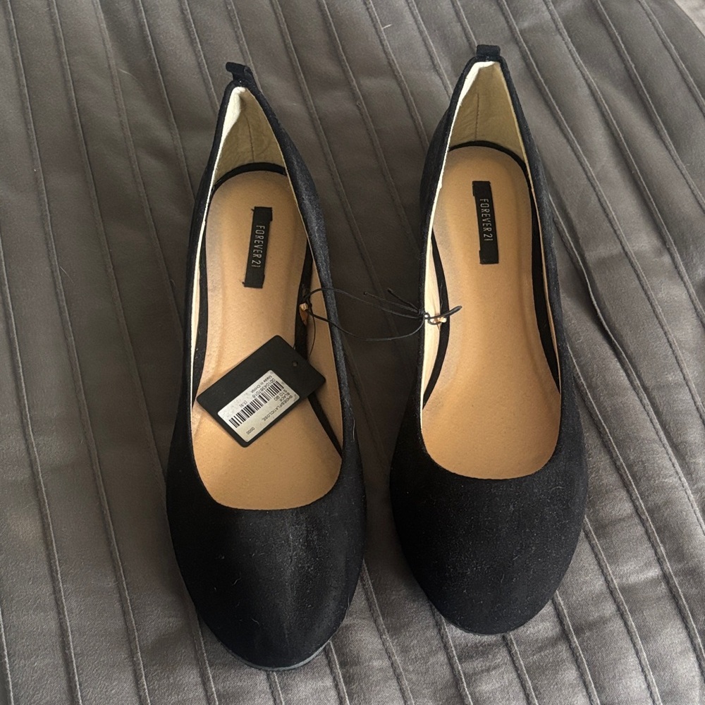 Forever 21 Classic Black Flats
